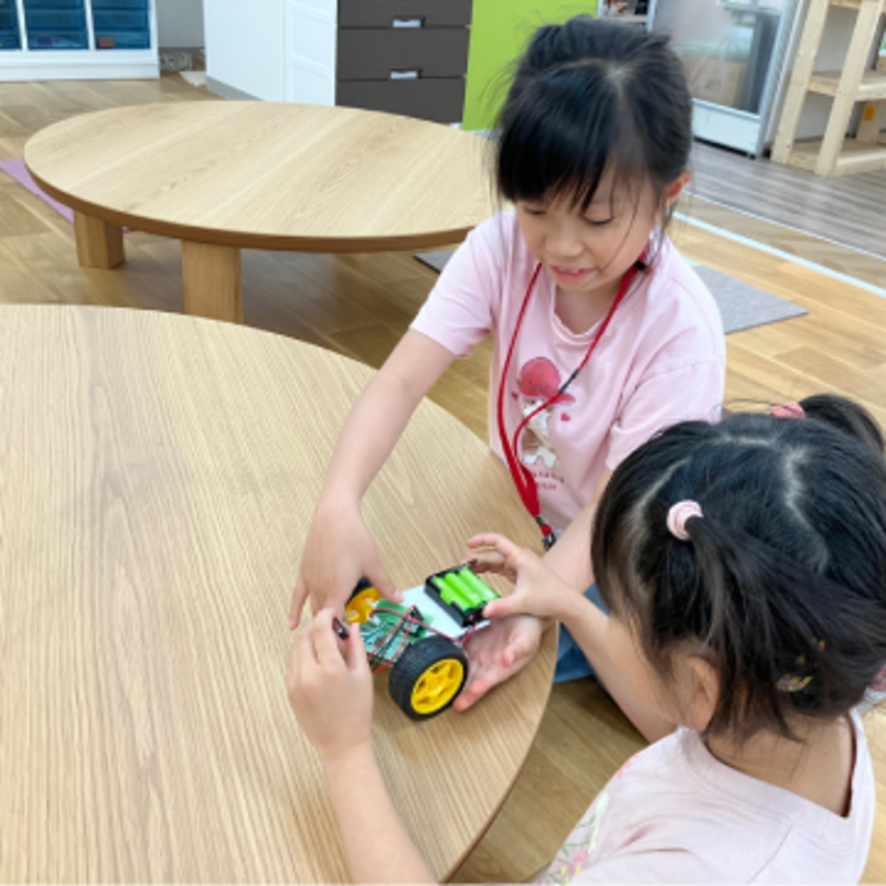 お友達とご一緒の場合でも、必ず保護者様ご本人から事前にご予約を頂くことになります。