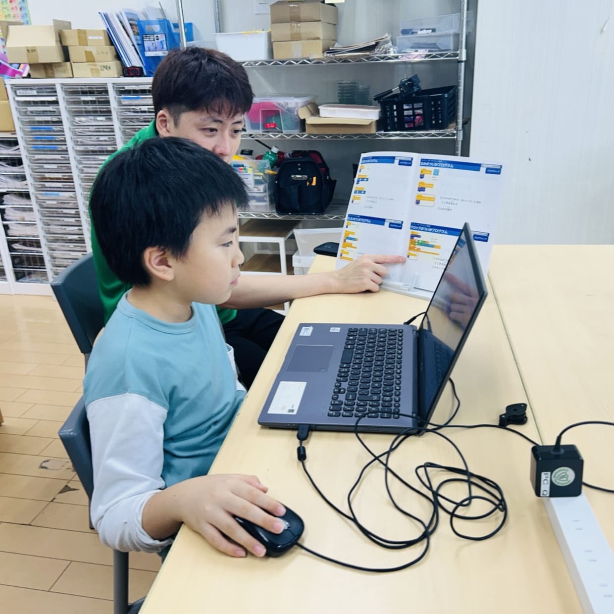 コンピュータサイエンス体験＠キンダリーインターナショナル