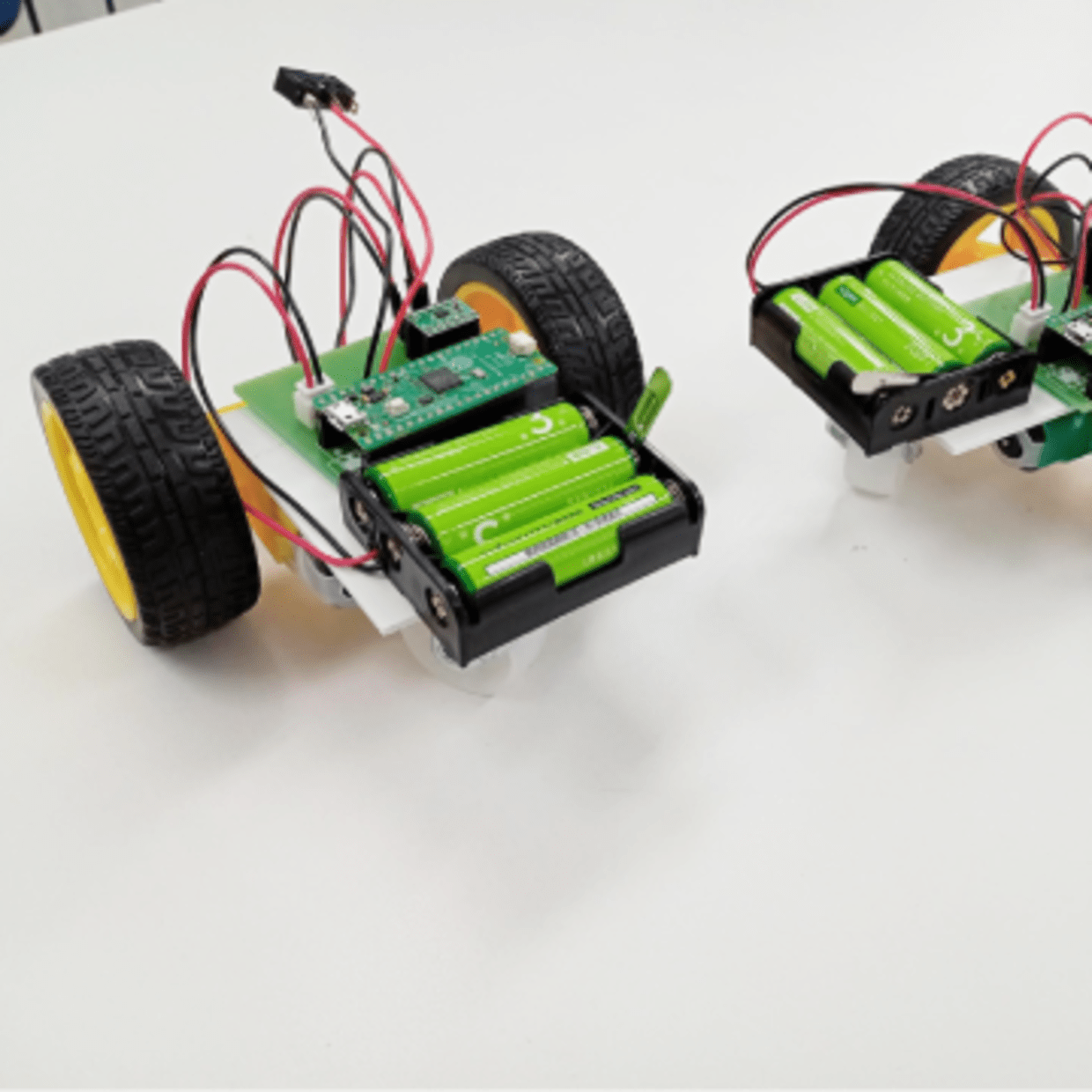 自分で動かしてみたいと思えるプロ・テック倶楽部オリジナル教材です。