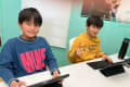 生徒同士の学び合いの機会を大切にしています。様々な学年の生徒がお互い教え合う環境も整っています。