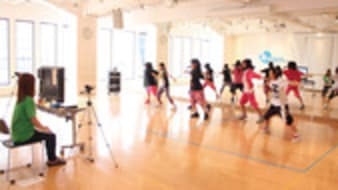 キッズダンススクール | ダンススクール（教室）ならエイベックス・ダンスマスター