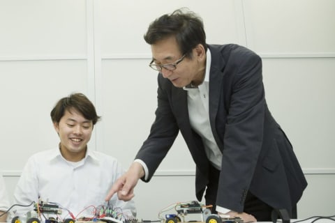 プログラミングカー