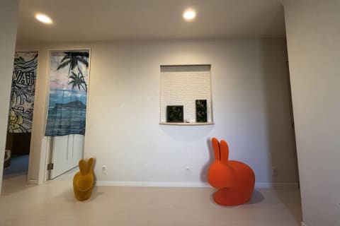 入口ではウサギがお出迎え