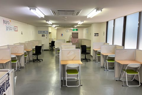 教室はいつも明るい雰囲気です。