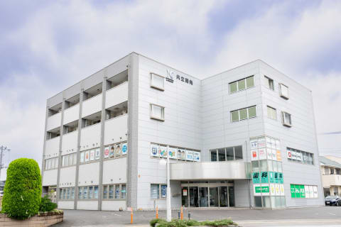 守谷駅西口すぐ！とても通学しやすいです。