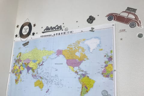 入口でカードをかざして自動で入退室メールが届き、安心！！