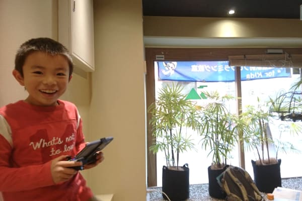 プログラミングでドローンを飛ばした後、操縦体験もしました！