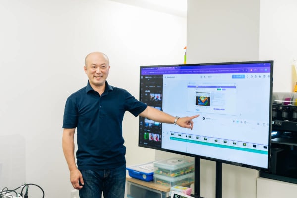 岡田先生：受賞歴や執筆歴も豊富！教材から動画まで作る、プログラミング教育歴10年