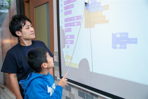 プロジェクターも完備