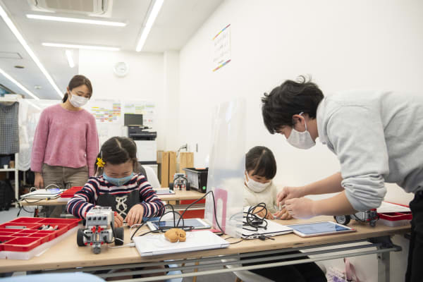 対話型のアクティブラーニングをスムーズに実施します（撮影：2020年12月）