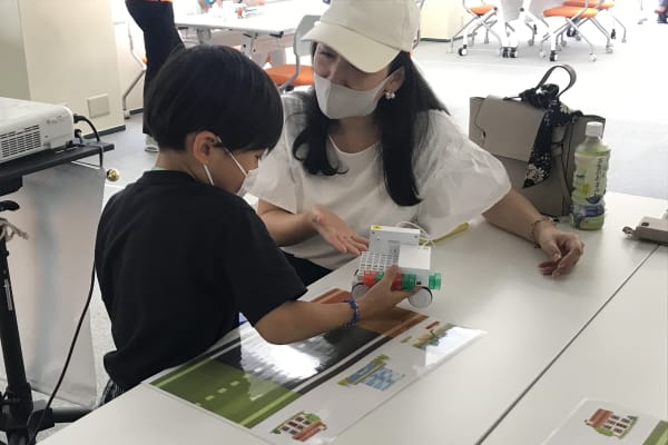 おかあさんといっしょに考えています！