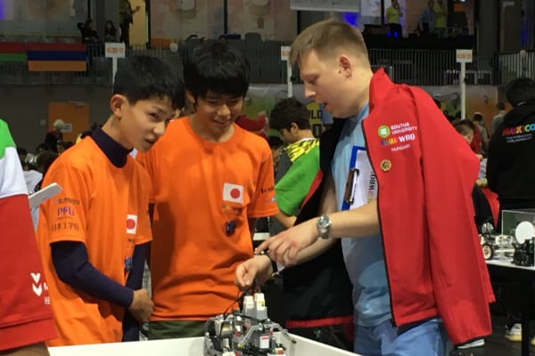 WRO2019ハンガリー国際大会エキスパート中学生の部「ロボットTKT」世界14位（撮影：2019年11月）