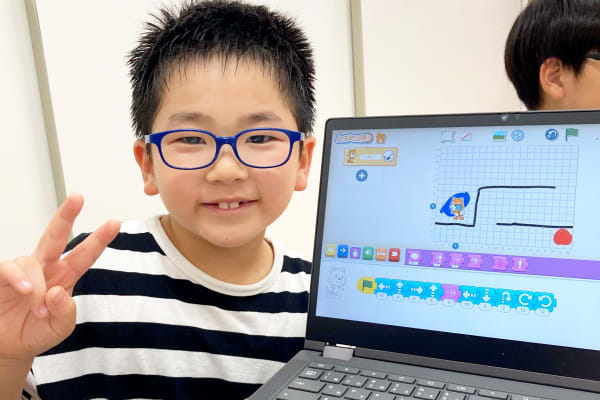 プログラミングのレッスンの様子