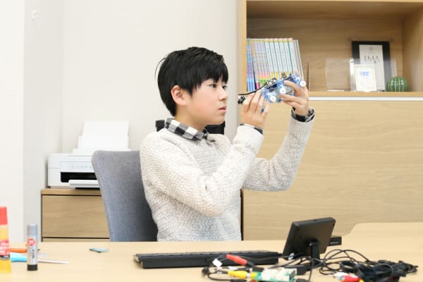 IoTAI講座の授業の様子です。