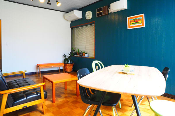 ラウンジ：休憩や待機するお部屋も用意