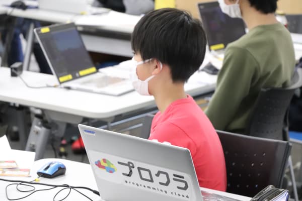 お友達の発表もしっかり聞きます！