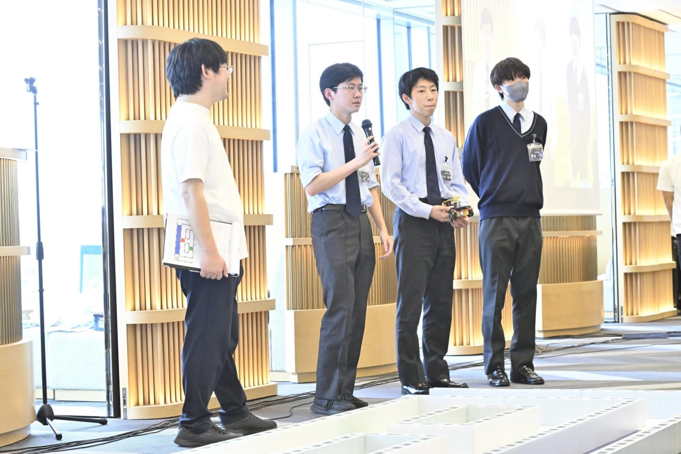 クリエイティブロボティクスコンテスト2025順天高等学校の参加者の写真