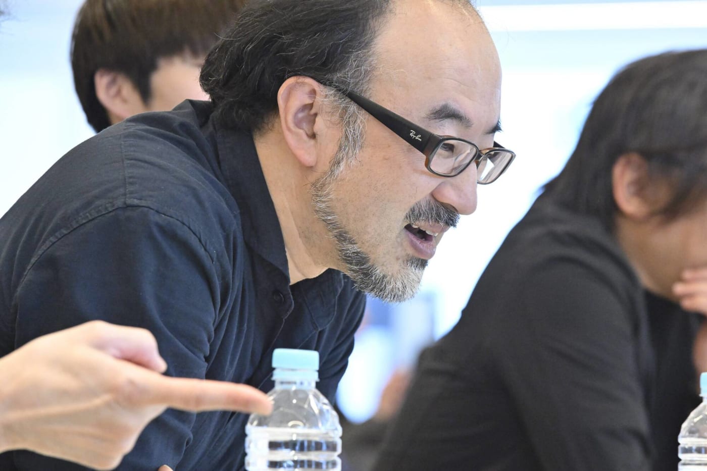 クリエイティブロボティクスコンテスト2025テーマパフォーマンスを審査する審査員の姿