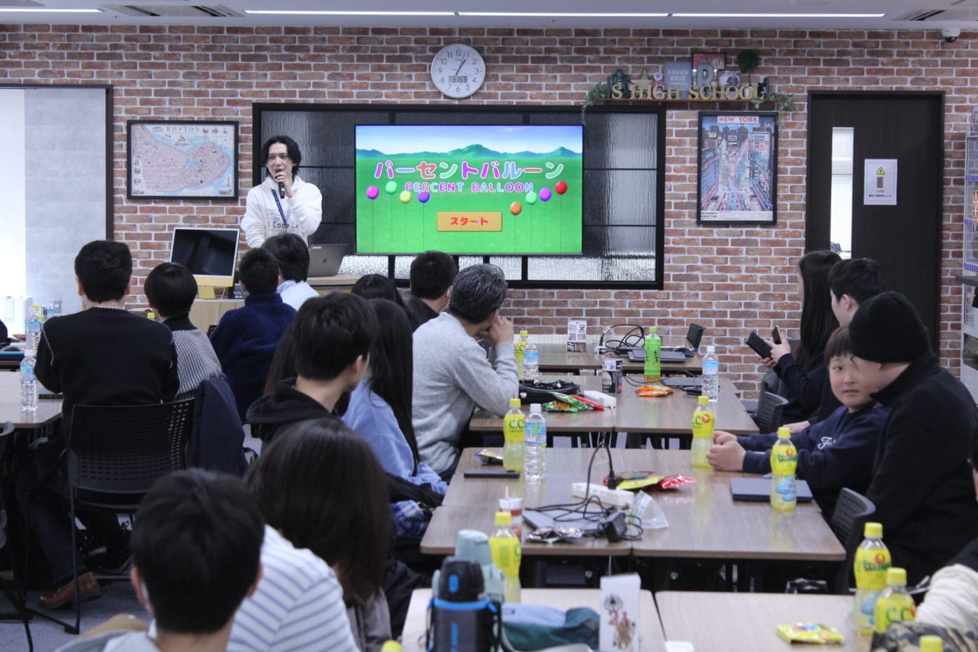 N Code Labo 梅田教室と天王寺教室のLT大会の様子