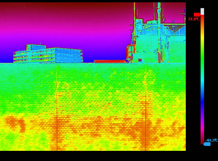 ドローンによる外壁点検後の赤外線解析図