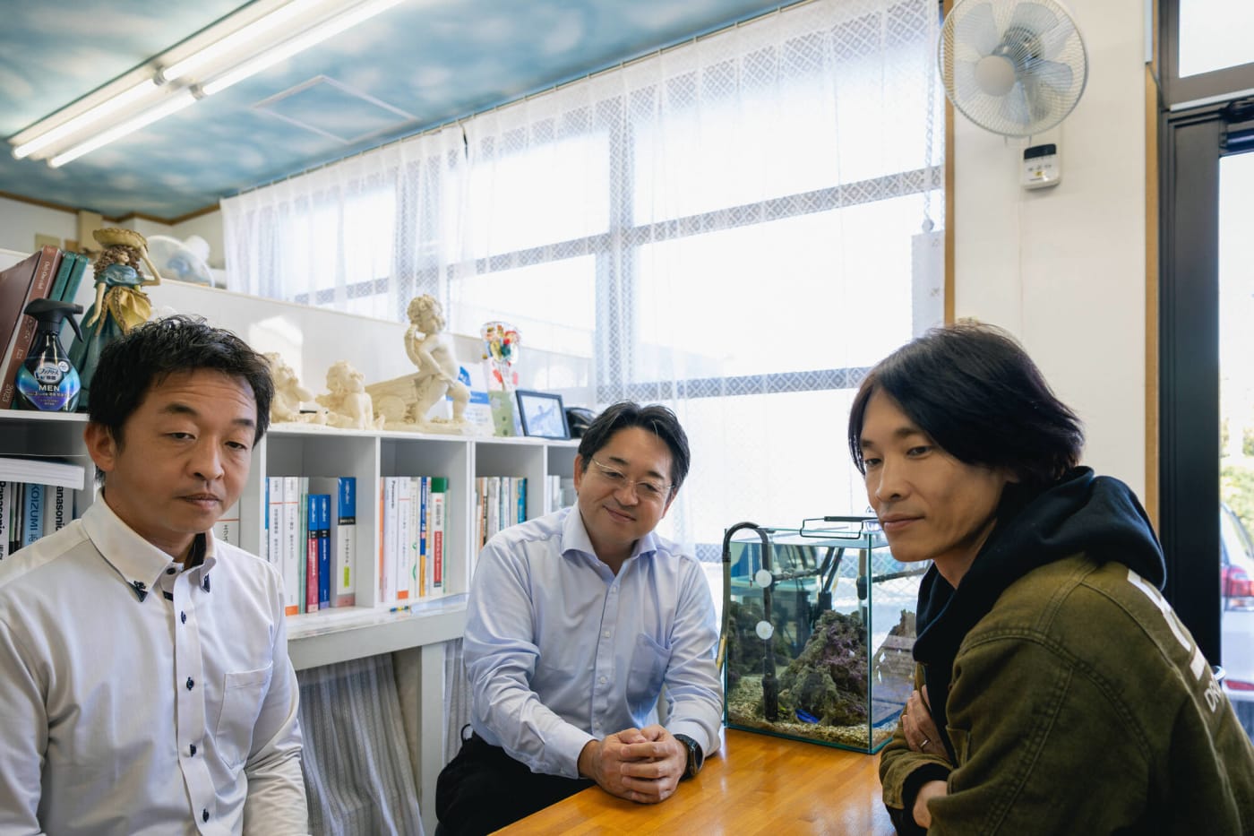 DRONE SCHOOL Fit'S代表と受講者が語り合う写真