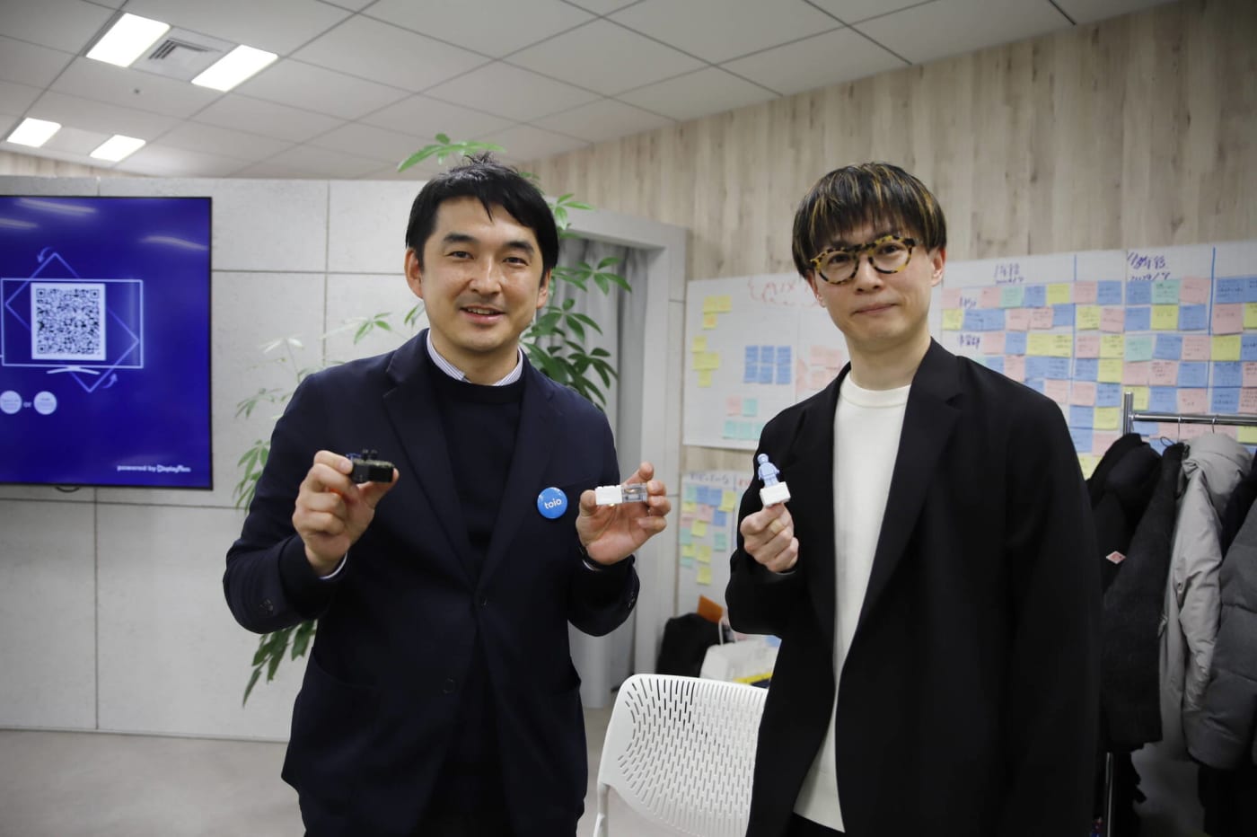 トイオの共同創業者である田中氏（左）と中山氏（右）