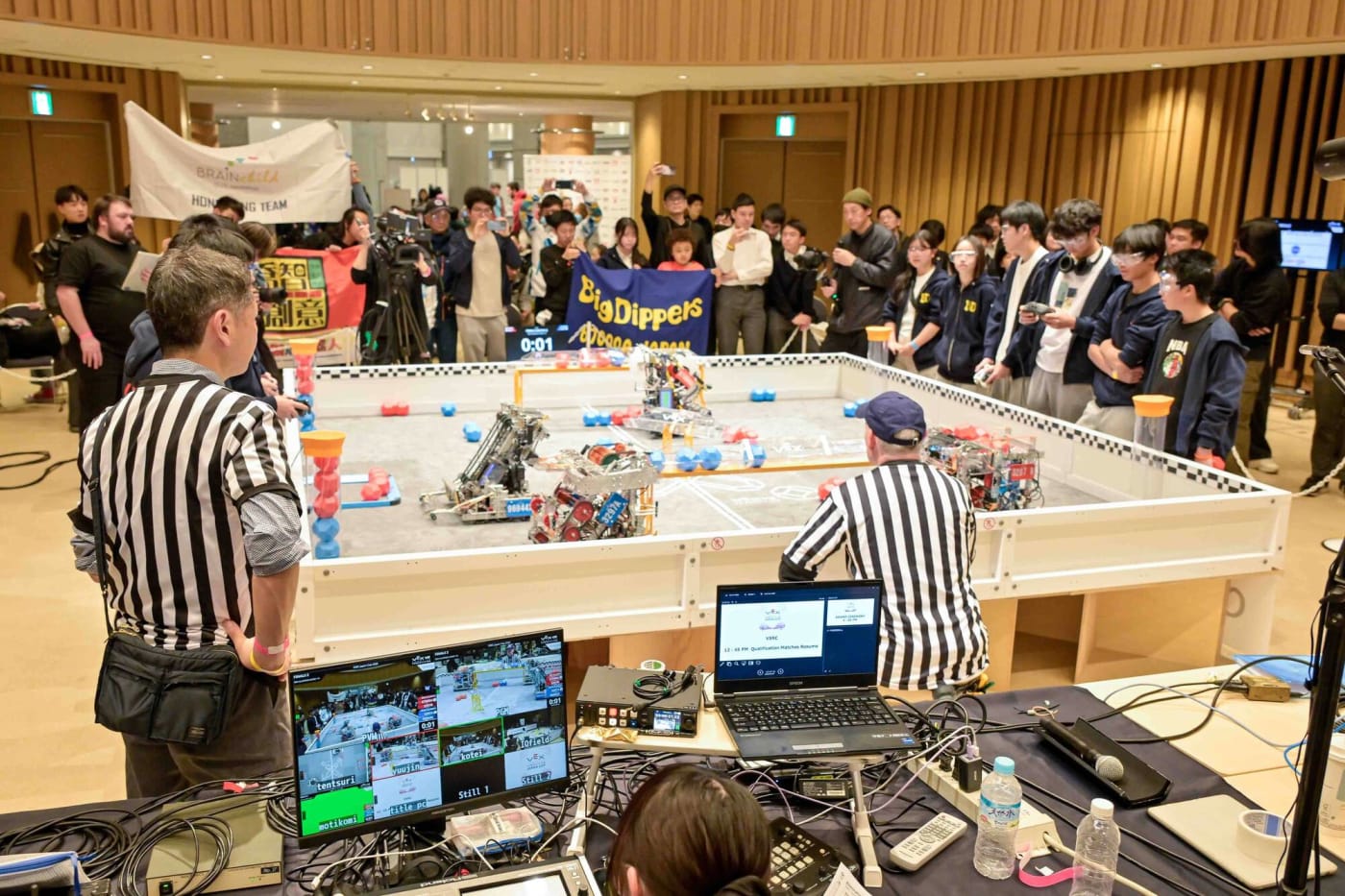 VEX Robotics Japan Cup 2026の試合の様子