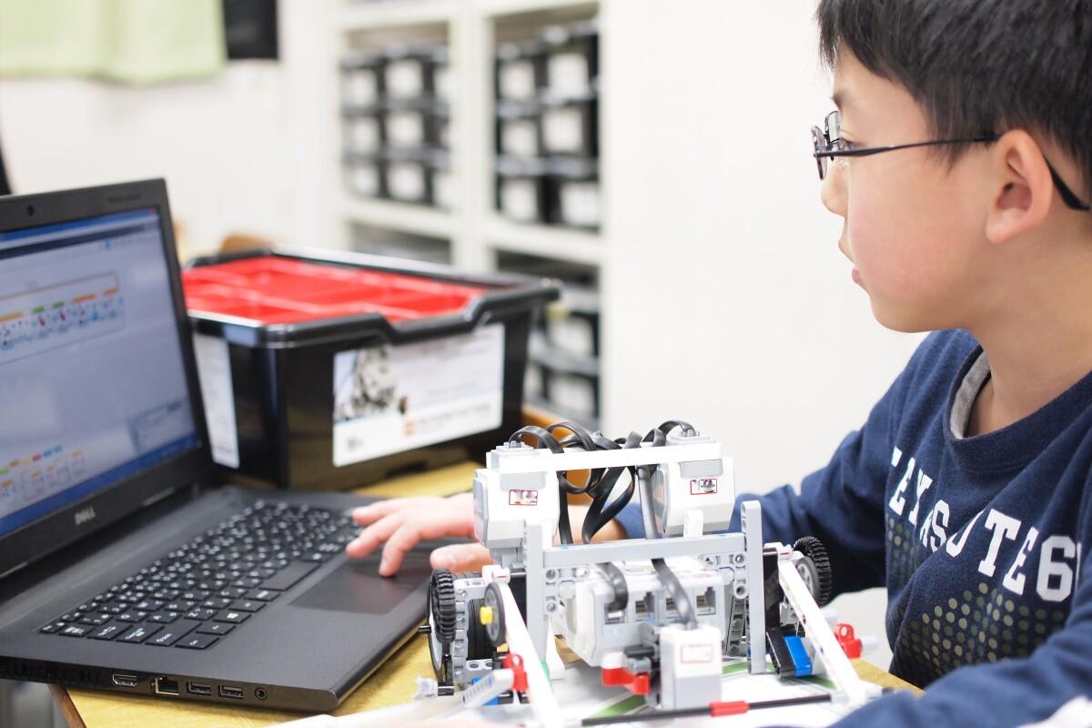 ロボット科学教育Crefus