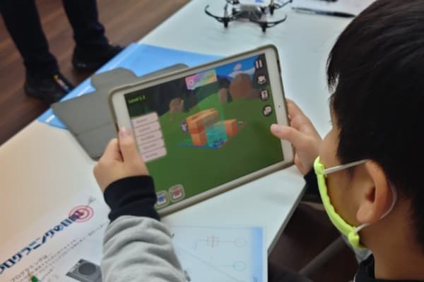 お家でも使えるアプリでレッスン外でもお勉強できます！