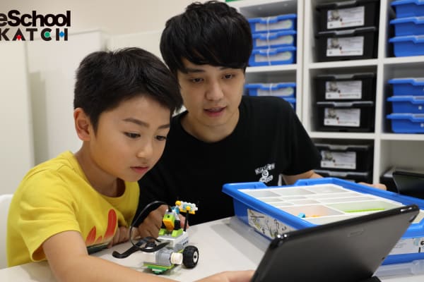 講師１人に対し4人までの少人数制授業です