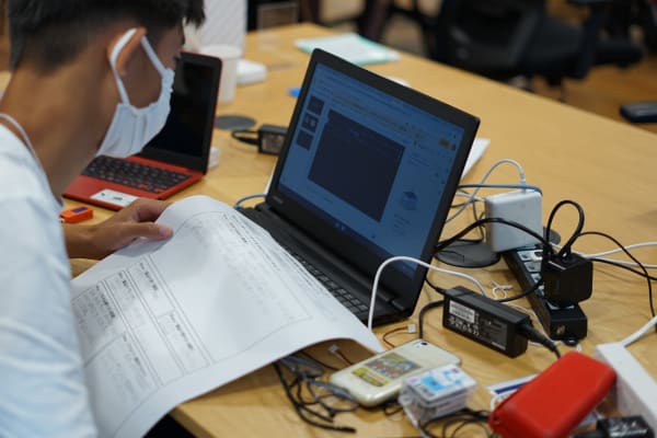 プレゼンテーションの練習なども行います。