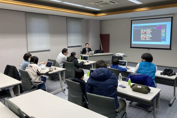 体験セミナーに約10名の方が参加してくれました。