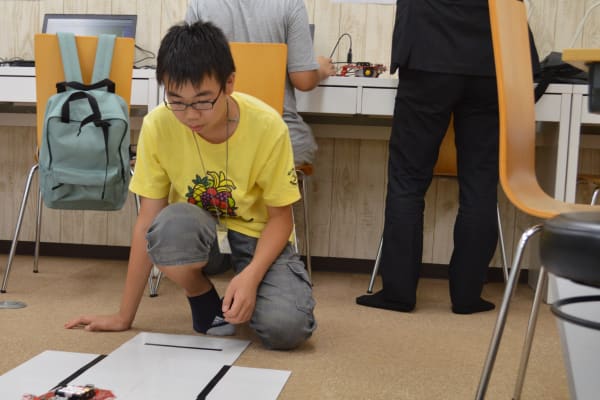 ミッションをクリアしながら考え方を学びます