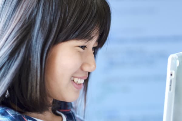 学期に１度、プログラミングの作品紹介をします。