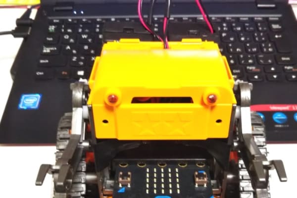教材で使用するロボットです。無線ラジコンで走るよ！