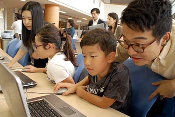 総務省「若年層に対するプログラミング教育普及推進」事業に選ばれました