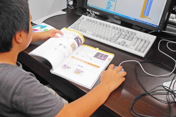 子どもたちは基本を理解したうえで、創造性をのびのびと発揮しています。