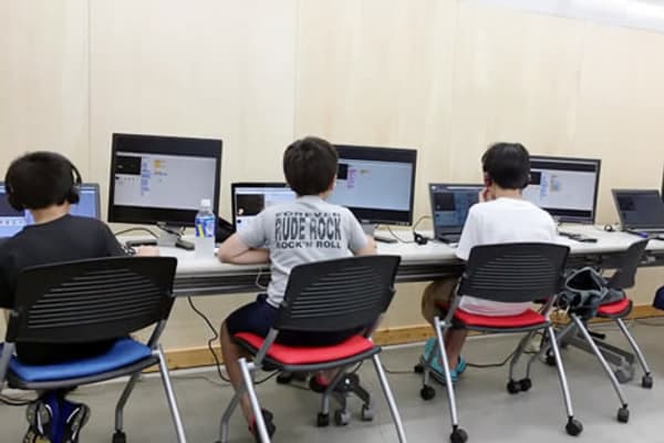 自考力とITスキルを楽しみながら身につける（守口教室）