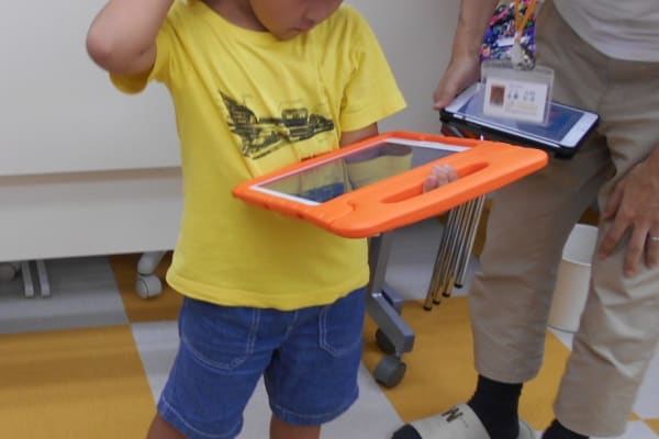 みんな一生懸命考えてトライしています。