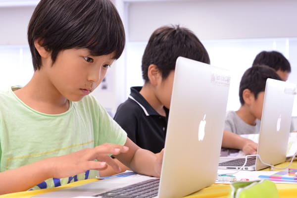 試行錯誤しながら目標にたどり着く！