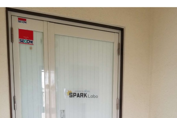 ビル３階にございます