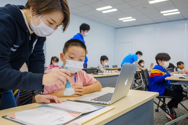 ゲームが開発できたらメンターさんから「認定スタンプ」がもらえます！