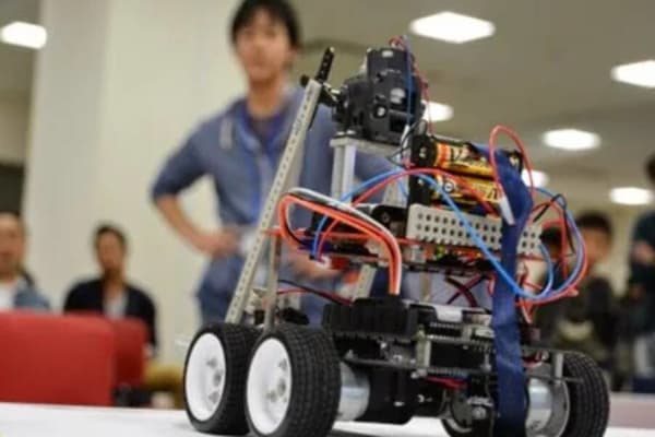 体験会人気コンテンツ「宇宙探査ロボットを作ろう！」