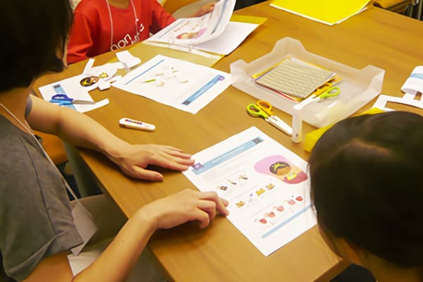 協調性、表現力が養えるグループレッスン