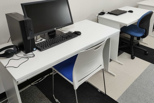 広々としたスペースでプログラミングを学ぶことが可能です。