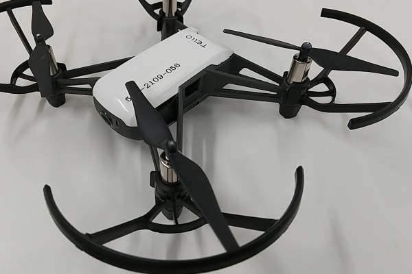 教育用の小型ドローンを無料で使用いただけます。