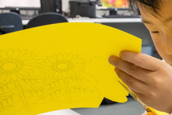 クリエイティブ講座に挑戦！授業で習得した内容をいかして作品を作成します。お子さまに人気のカテゴリーになります！