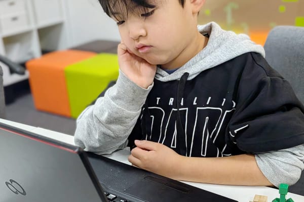 条件クリアに一生懸命！試行錯誤で「解決する力」を育む。