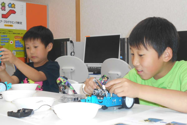 ロボットのコアな部分を身近に体験。