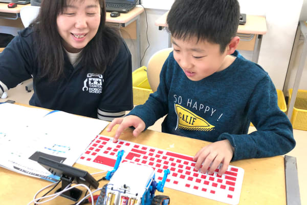 講師と一緒に楽しく学ぼう！